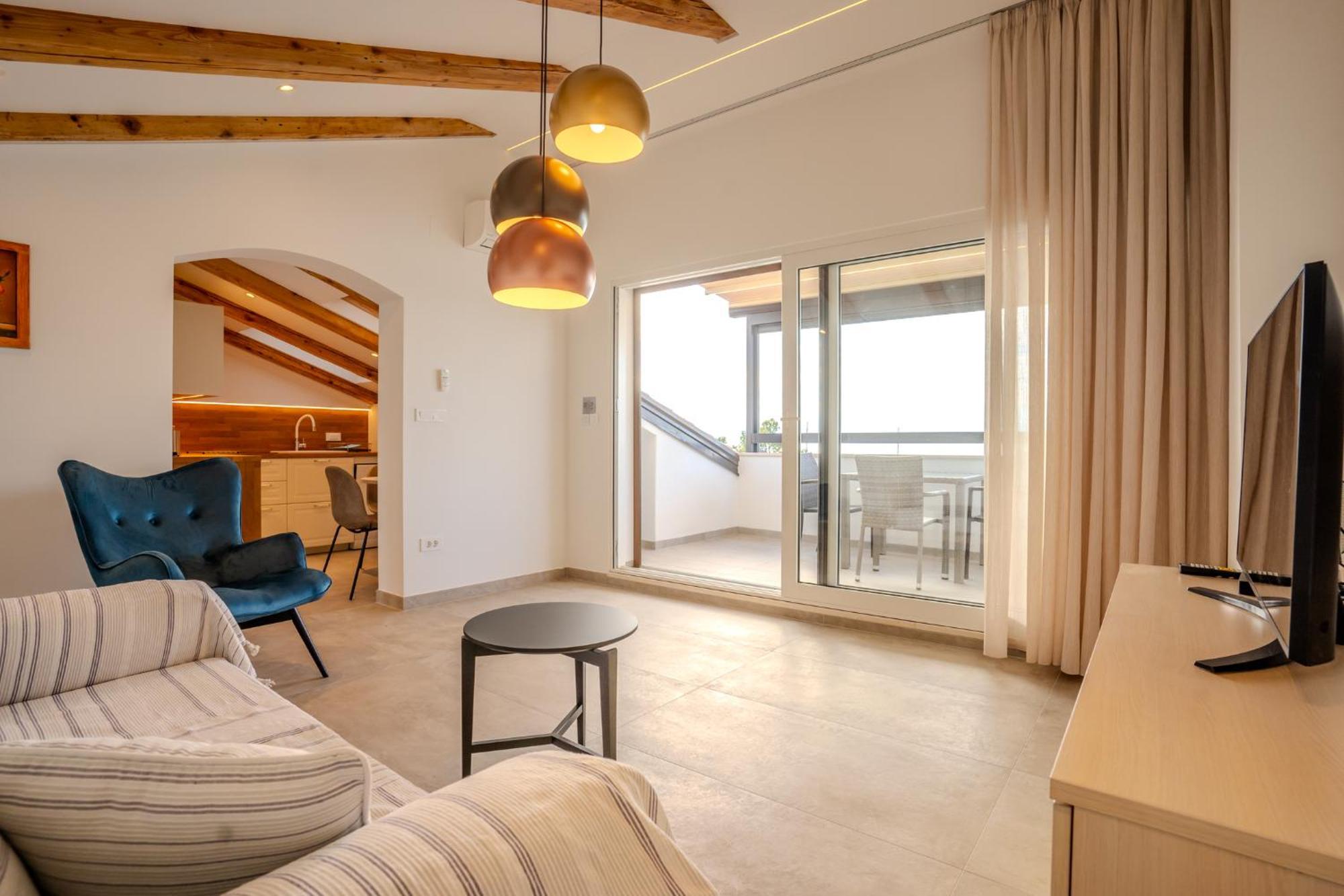 Apartment Hrabric Njivice Esterno foto